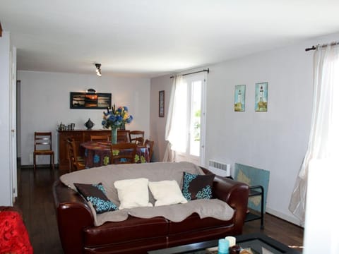 Maison charmante et spacieuse proche plage à Locmaria - FR-1-418-12 House in Locmaria