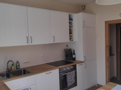 Maison avec jardin et accès direct plage à Le Palais - FR-1-418-20 House in Brittany