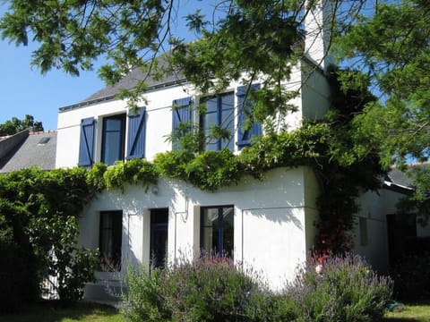 Maison calme, 800m de la plage, proche commerces - FR-1-418-31 House in Brittany