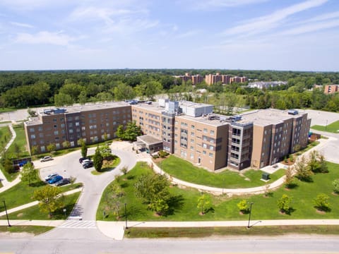 Facade/entrance, Bird's eye view