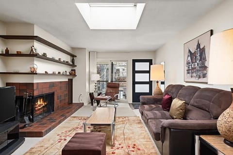 Living room, flat iron