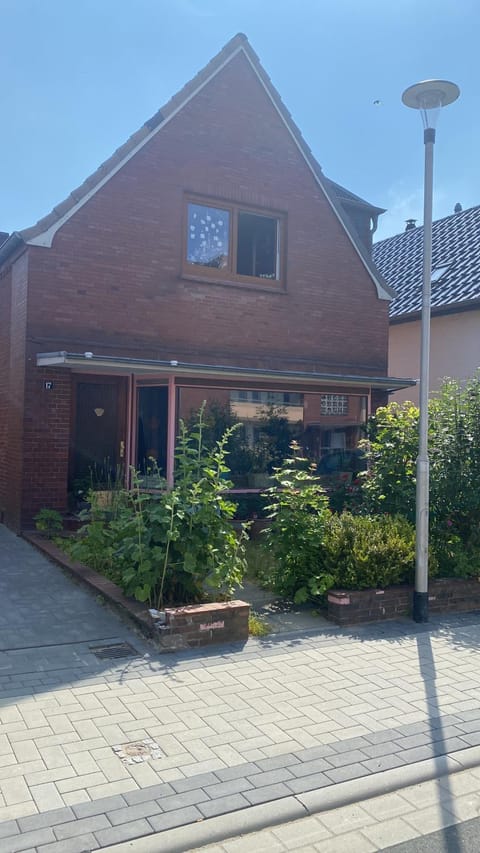 Property building, Day, Garden, Garden view