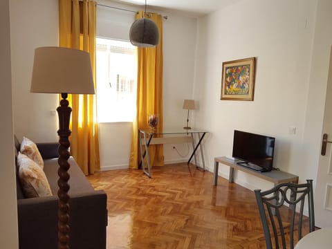 Communal lounge/ TV room, Living room