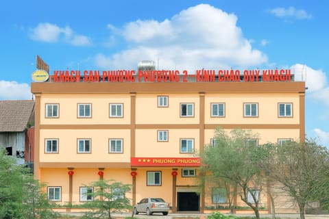 Property building, Day, Parking