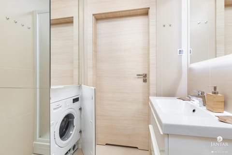 Shower, Bathroom, washing machine