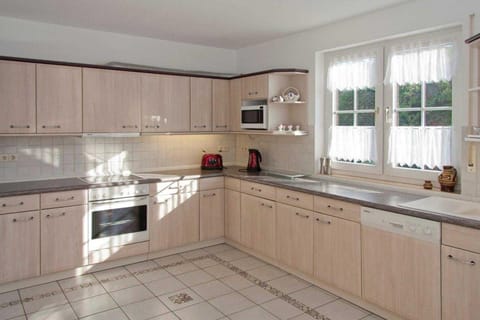 Kitchen or kitchenette, dishwasher, minibar, pet friendly, stove