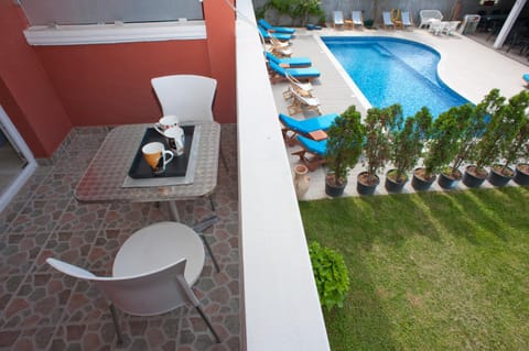 Balcony/Terrace, Garden view, Pool view