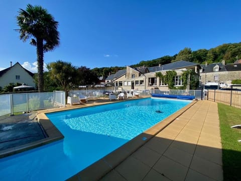 Garden, Pool view, Swimming pool, sunbed