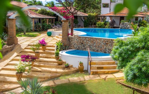 Garden, Hot Tub, Pool view, Swimming pool, Swimming pool