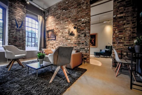 Living room, Photo of the whole room