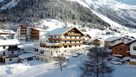 Property building, Winter