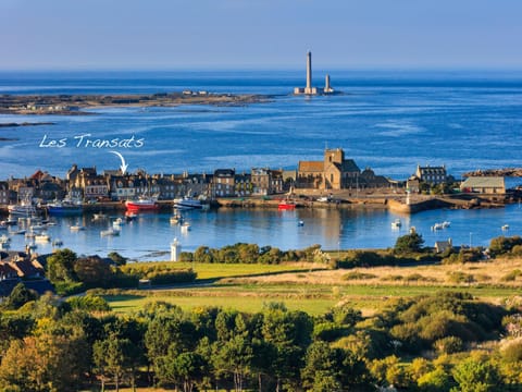 Nearby landmark, Sea view