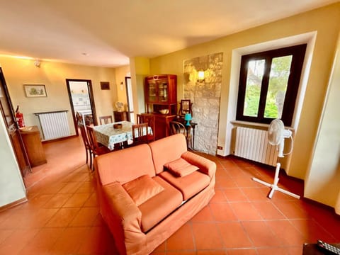 Sabina Trilo Sirolo, in centro con posto auto Apartment in Sirolo