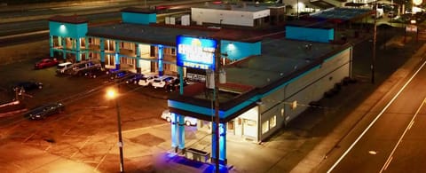 Holiday Lodge - Salem,OR Motel in Salem