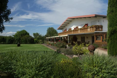 Facade/entrance, Garden