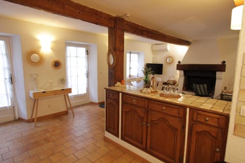 StellaHome - L'Enclos Apartment in Sanary-sur-Mer