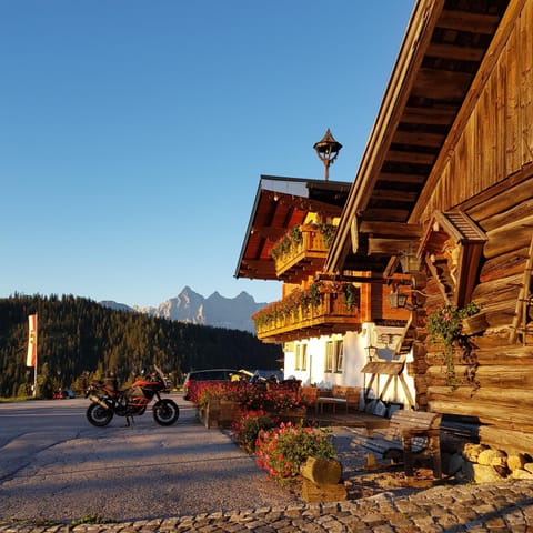 Facade/entrance, Spring, Winter, Summer, Autumn, Mountain view