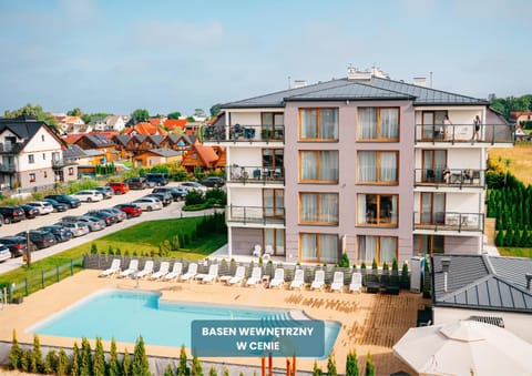 Property building, Pool view, Swimming pool, Parking