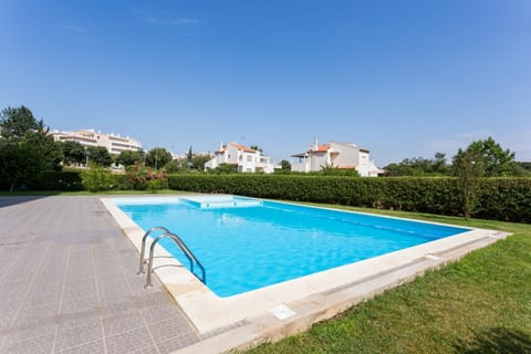 Property building, Pool view, Swimming pool