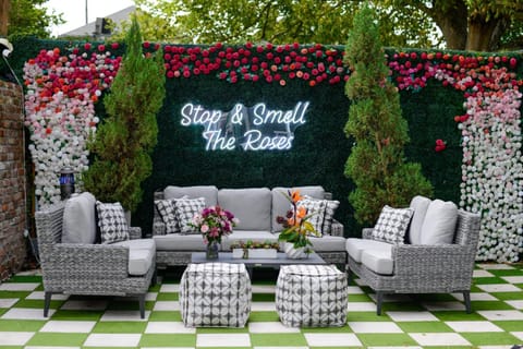 Seating area