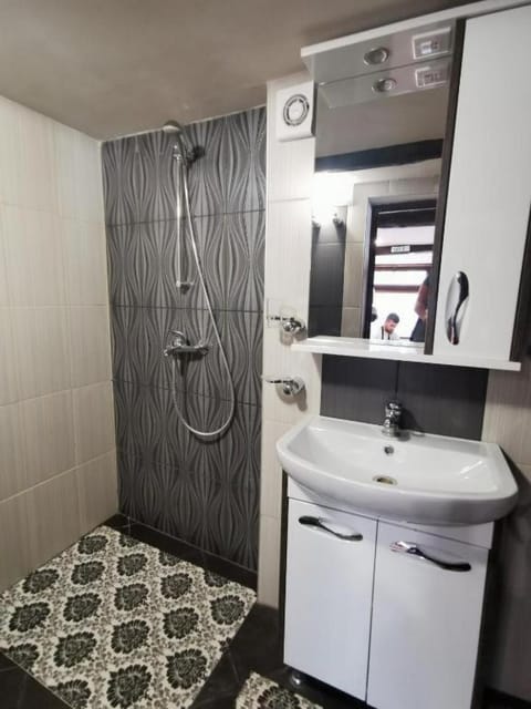 Arts Guest House - Beautiful villa for 8 persons Bed and Breakfast in Veliko Tarnovo