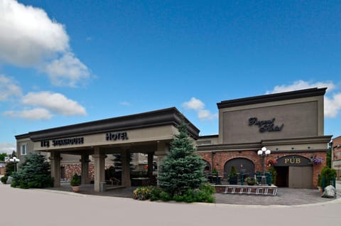 Property building, Facade/entrance, Day