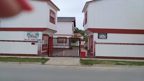 Property building, Day, Street view