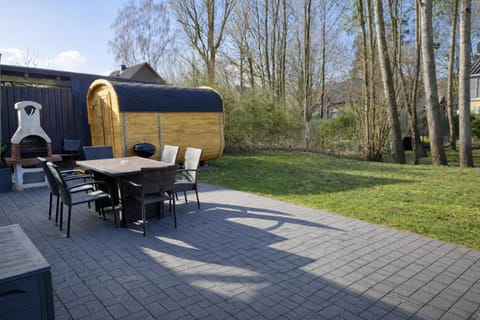 Garden, Sauna, Balcony/Terrace