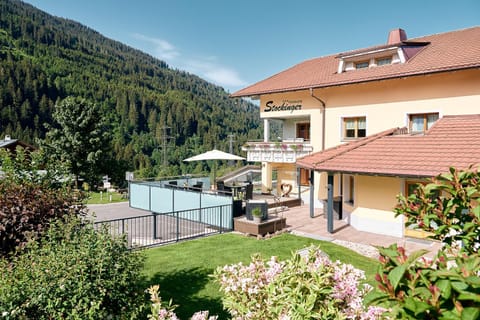 Garden, Mountain view