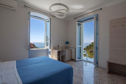 Cecio 5 Terre Rooms Bed and Breakfast in Corniglia