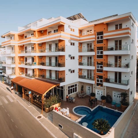 Property building, Swimming pool