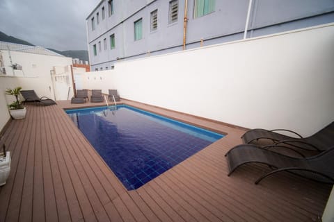 Day, Swimming pool, Swimming pool, sunbed