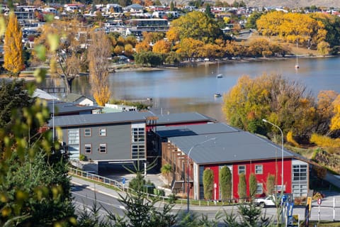 Property building, Neighbourhood, Natural landscape, Bird's eye view, Location