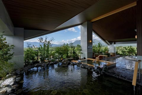 Hot Spring Bath, Open Air Bath
