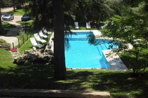 Day, Pool view