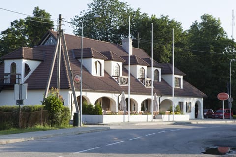 Facade/entrance, Facade/entrance