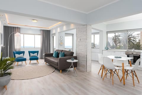 Saratoga Apartments by Propr Apartment in Sea Point