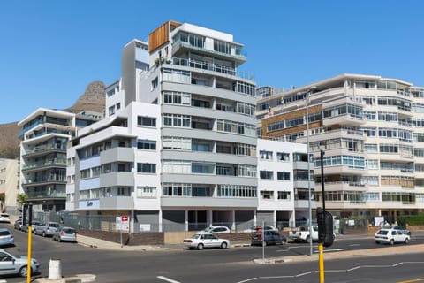 Saratoga Apartments by Propr Apartment in Sea Point