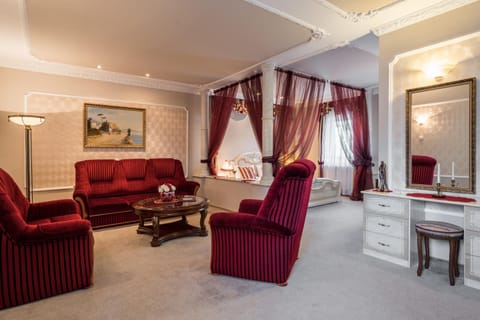 Living room, Seating area