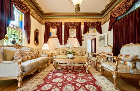 Amethyst Inn Bed and Breakfast in Victoria