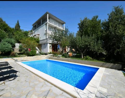 Garden, Swimming pool, Swimming pool