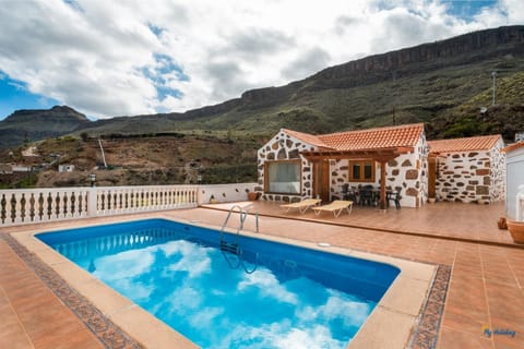 Balcony/Terrace, Swimming pool