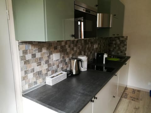 Coffee/tea facilities, Kitchen or kitchenette