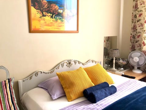 Sharm Sweet Studio City Center Kamppi 49 Kalevankatu Apartment in Helsinki