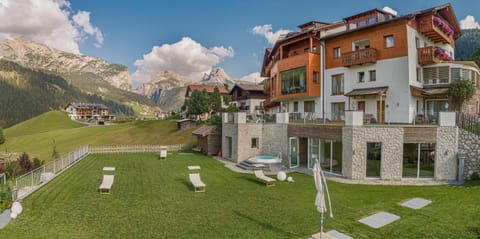 Property building, Garden view