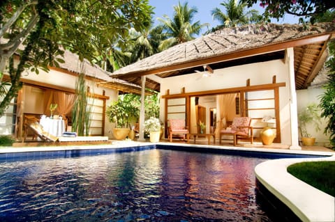 Facade/entrance, View (from property/room), Balcony/Terrace, Other, Dining area