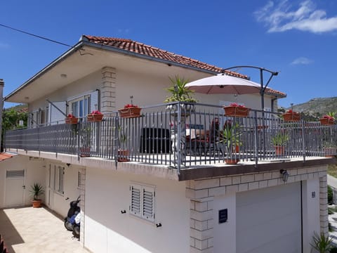 Property building, Balcony/Terrace