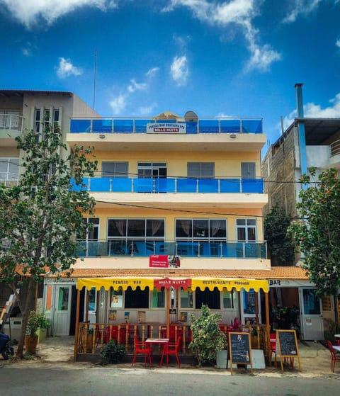 Property building, Patio, Balcony/Terrace