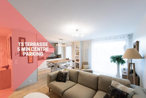 Communal lounge/ TV room, Kitchen or kitchenette, Living room, Seating area, Dining area