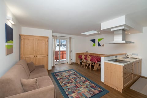 Living room, kitchen